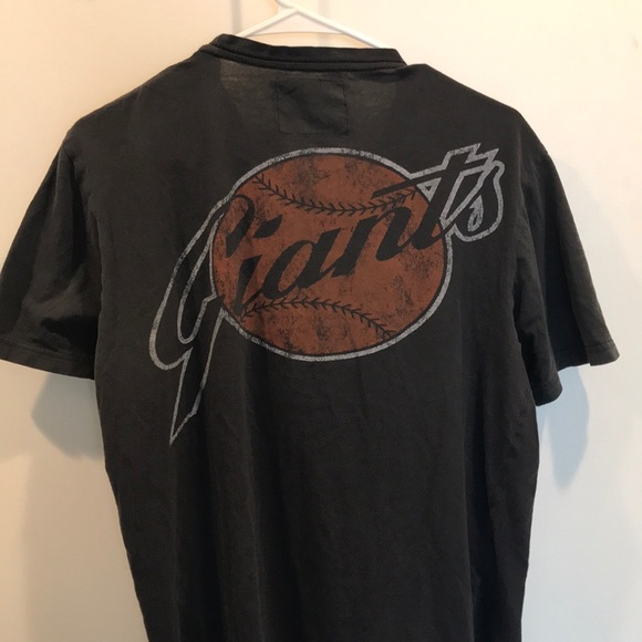2 SF Giants Black Tees - Picture 6 of 6